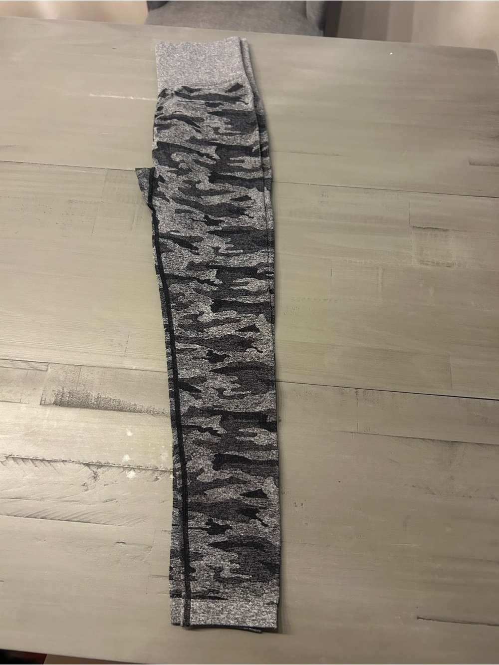 Seamless Gray Camo Women’s Jeans Leggings